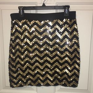 Michael Kors Gold & Black Sequin Chevron Skirt M